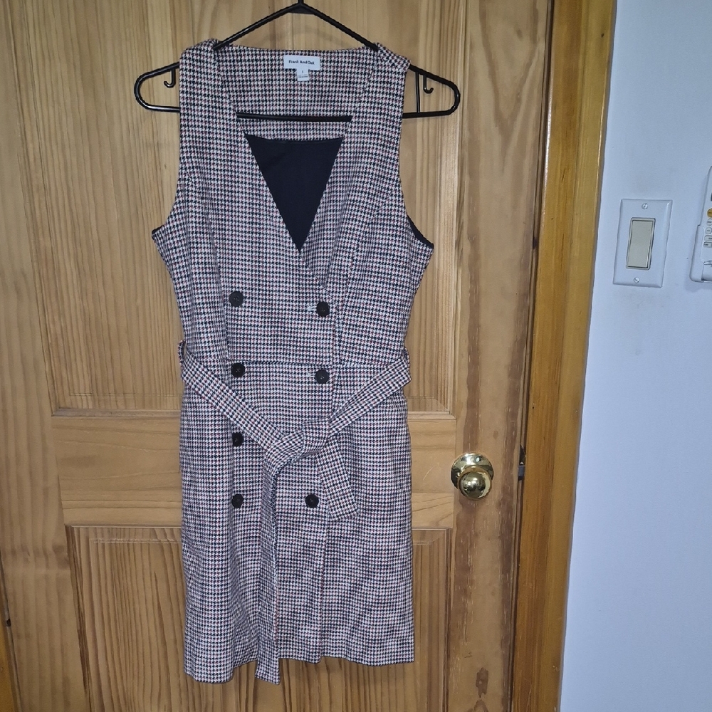 Sleeveless Double-Breasted Houndstooth Dress with Belt